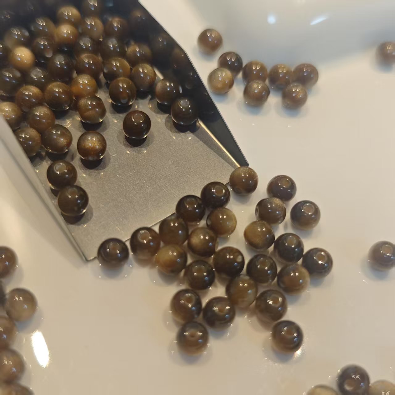 AJ125 /100pcs 6mm Brown Resin Beads