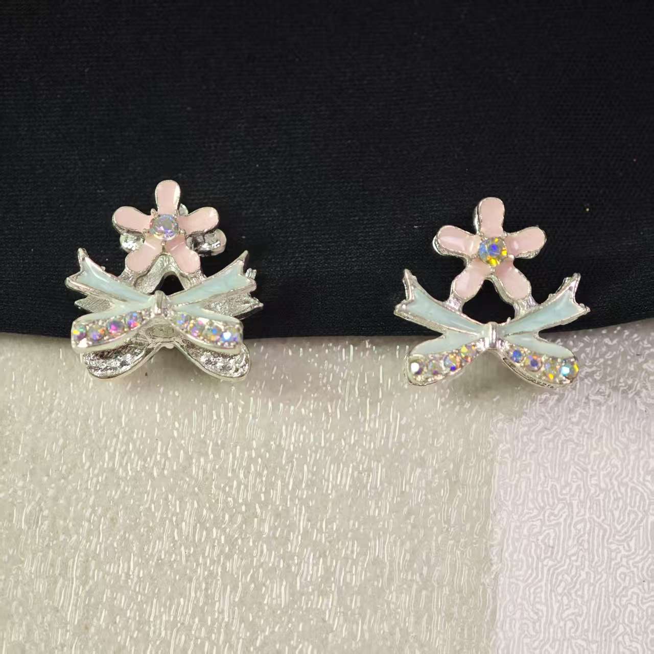 C137【2pcs】 16.7*16mm Manual accessories