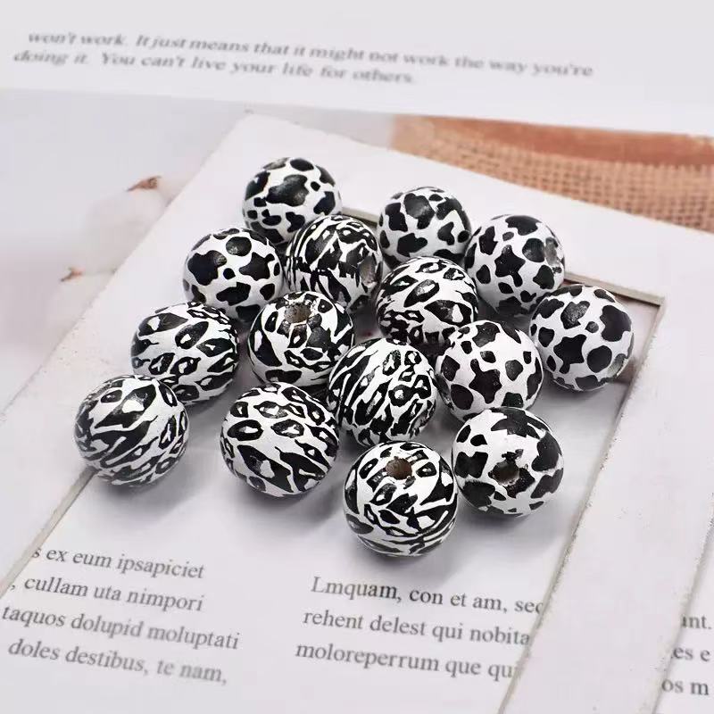 AJ152【25pcs Cow Print Wooden Beads