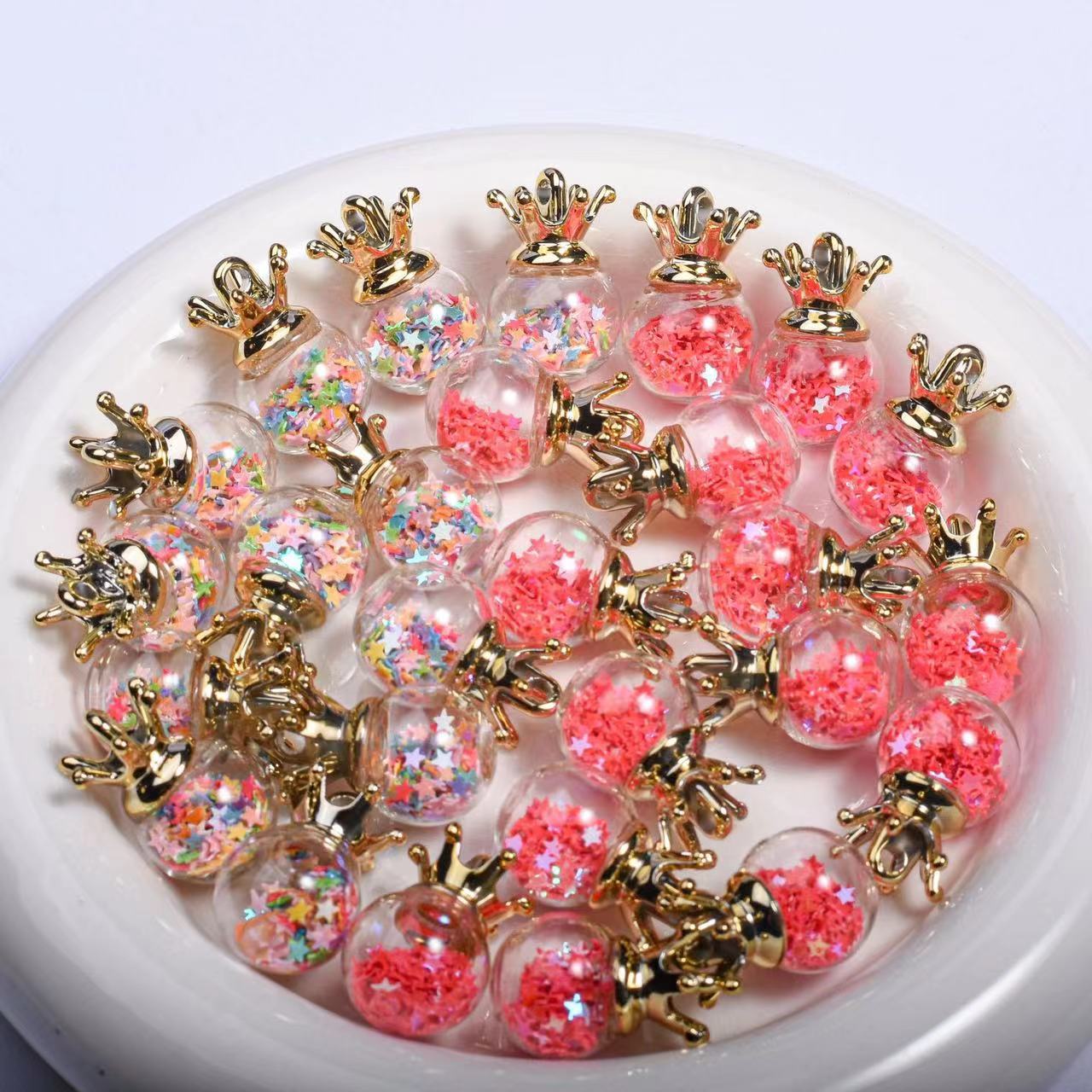 A1002 Crown pendant beads
