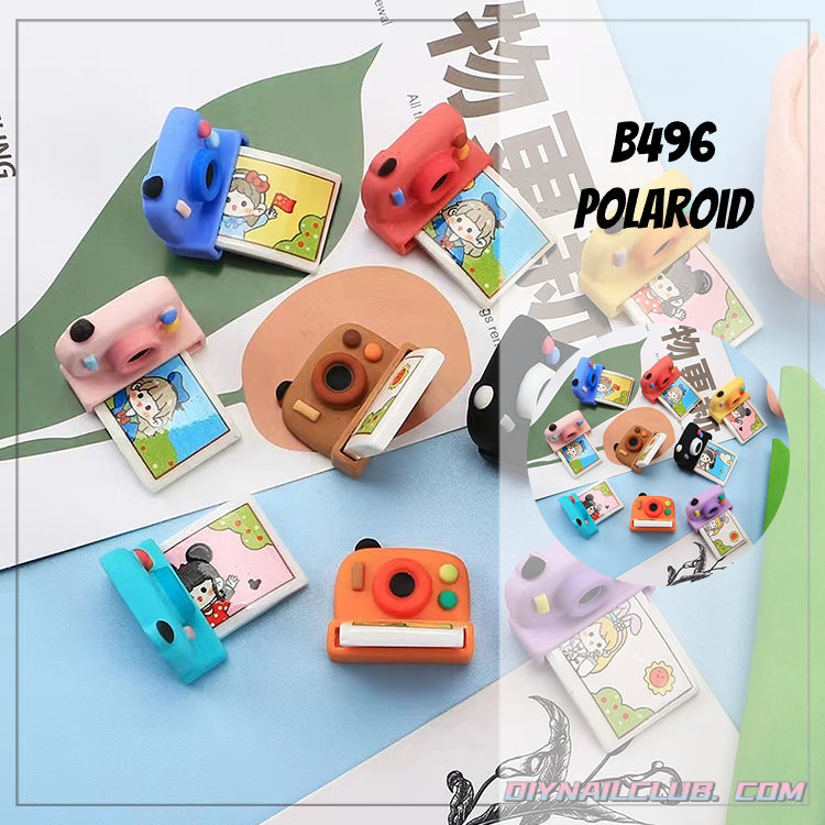 A0555 Polaroid(PRE-SALE)