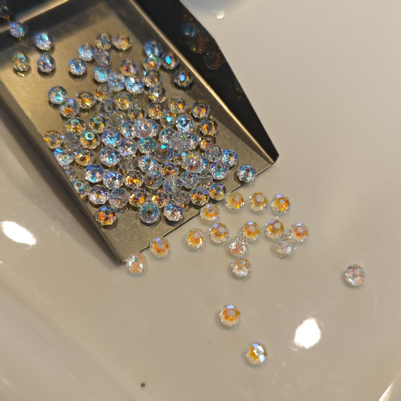 AJ130 100pcs 3mm Flat Transparent Resin Beads