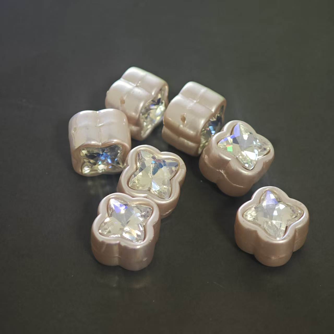 Z020 2pcs beads