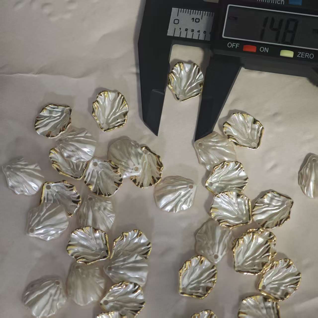 Z049【50pcs】petal beads