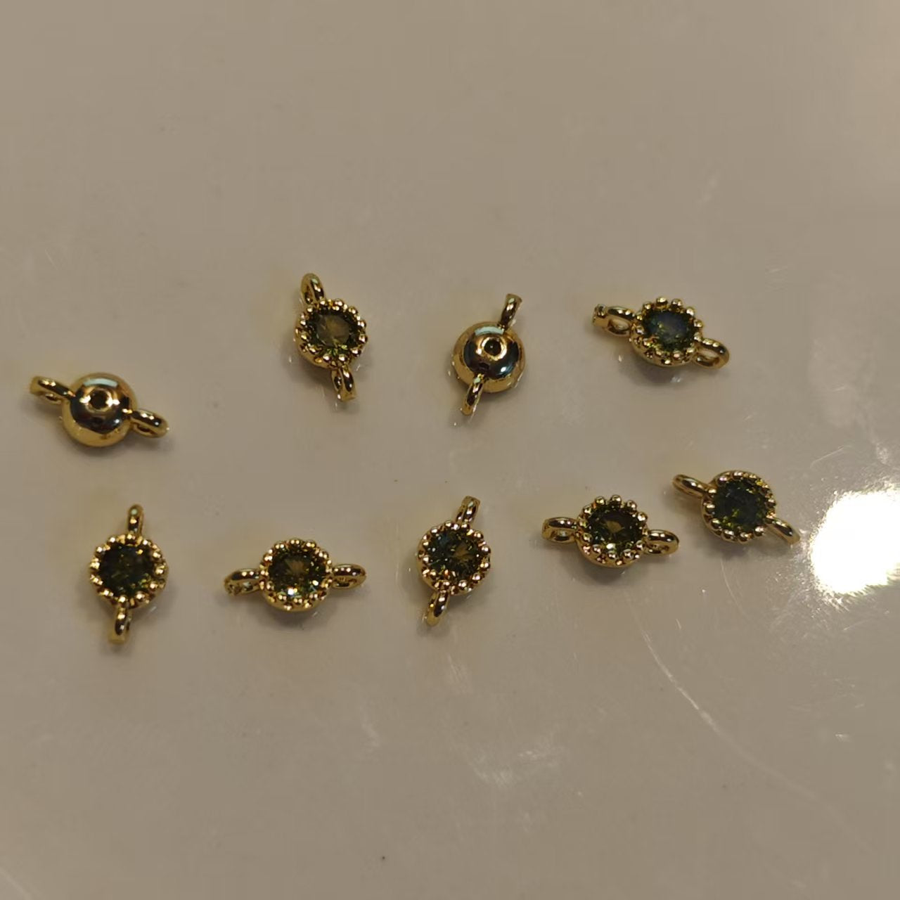 AJ131 9pcs Zircon Pendant Charms