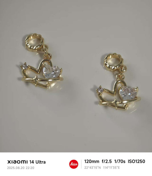 AJ435 2 pcs Heart Charms