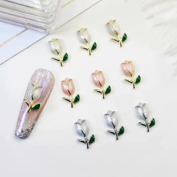 AJ141 19pcs Tulip Resin Nail Charms