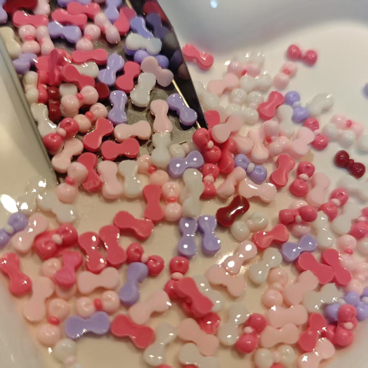 AJ175【200pcs Mixed Color Bow Tie Nail Art Charms