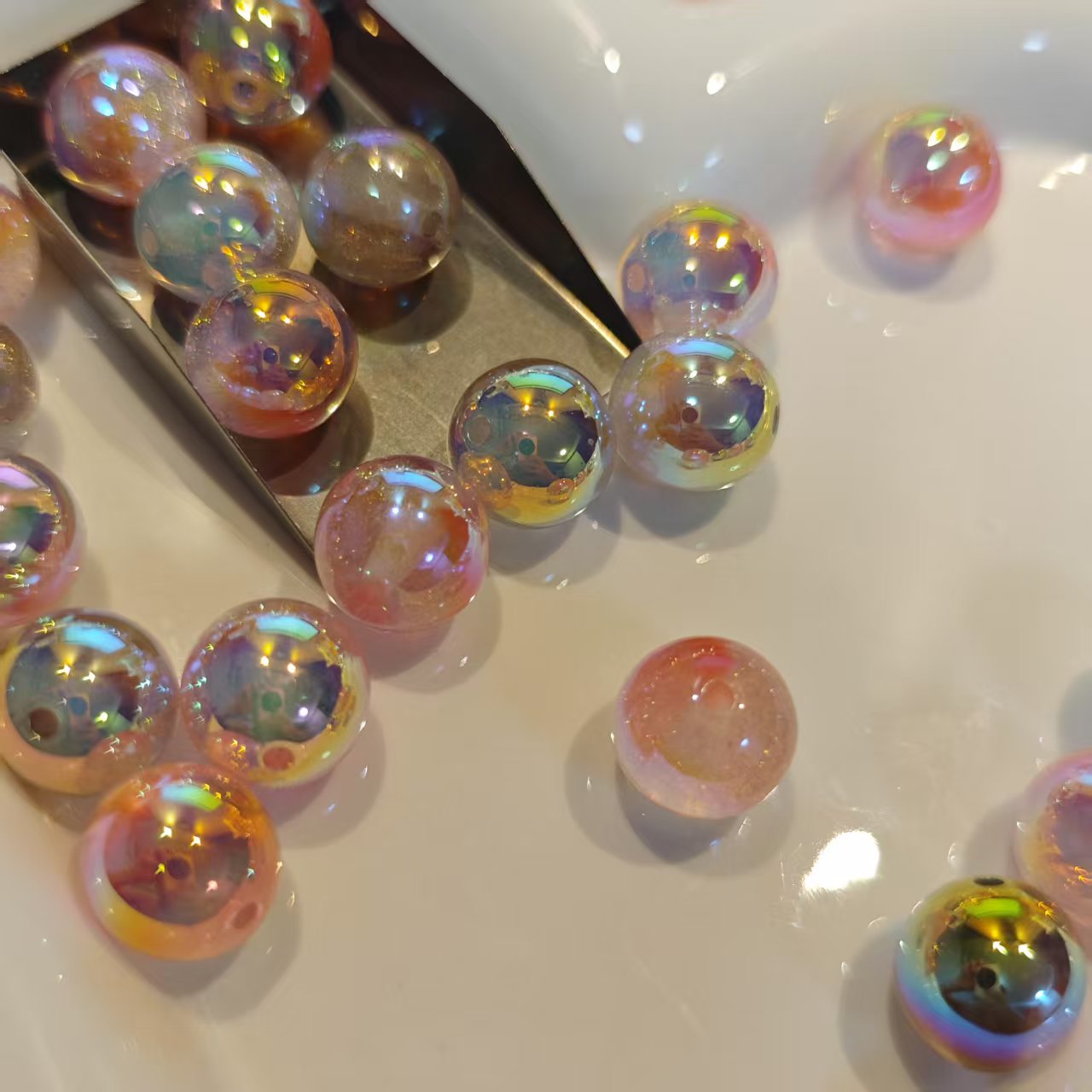 AJ135 15mm Resin Beads