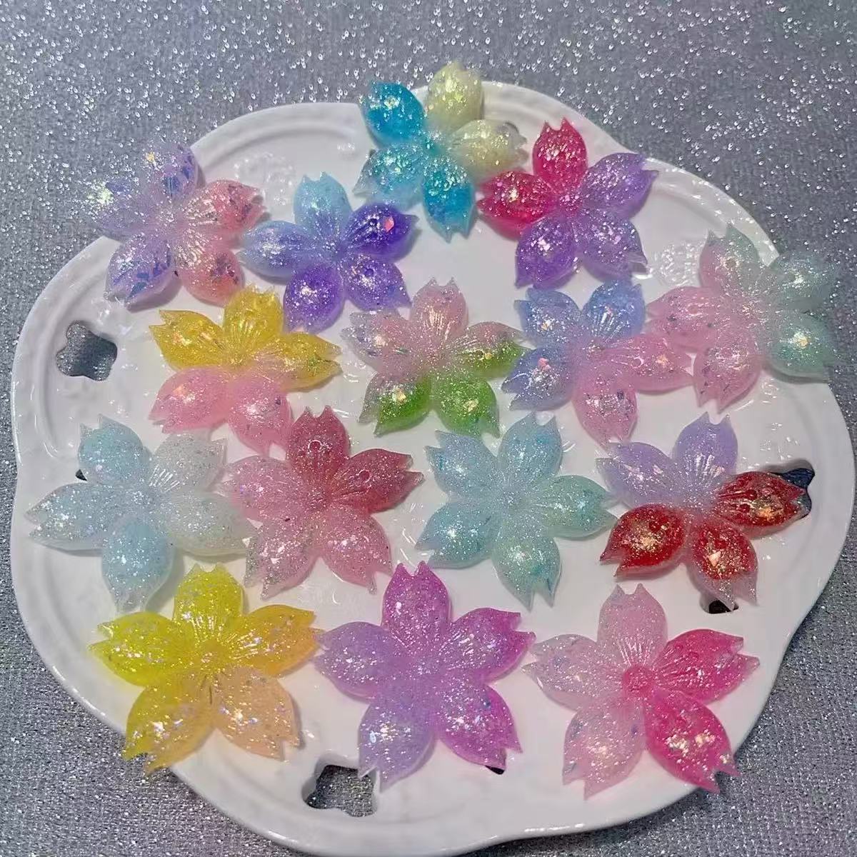 AJ219【15-Piece Multicolor 4mm Five-Petal Handmade Flower Charms