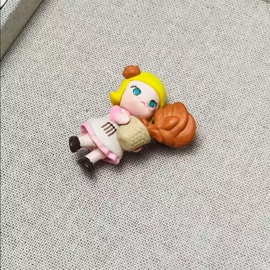 Yv094【presale】molly doll