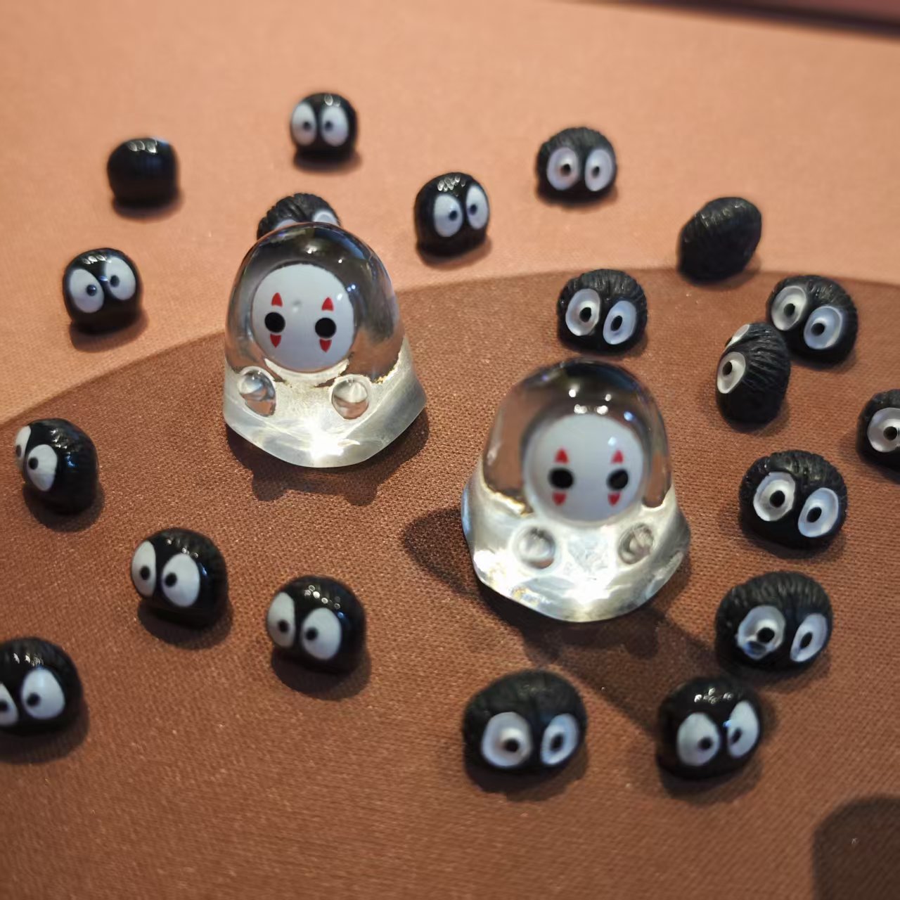 AJ265 2 Faceless Man + 20 Coal Sprite