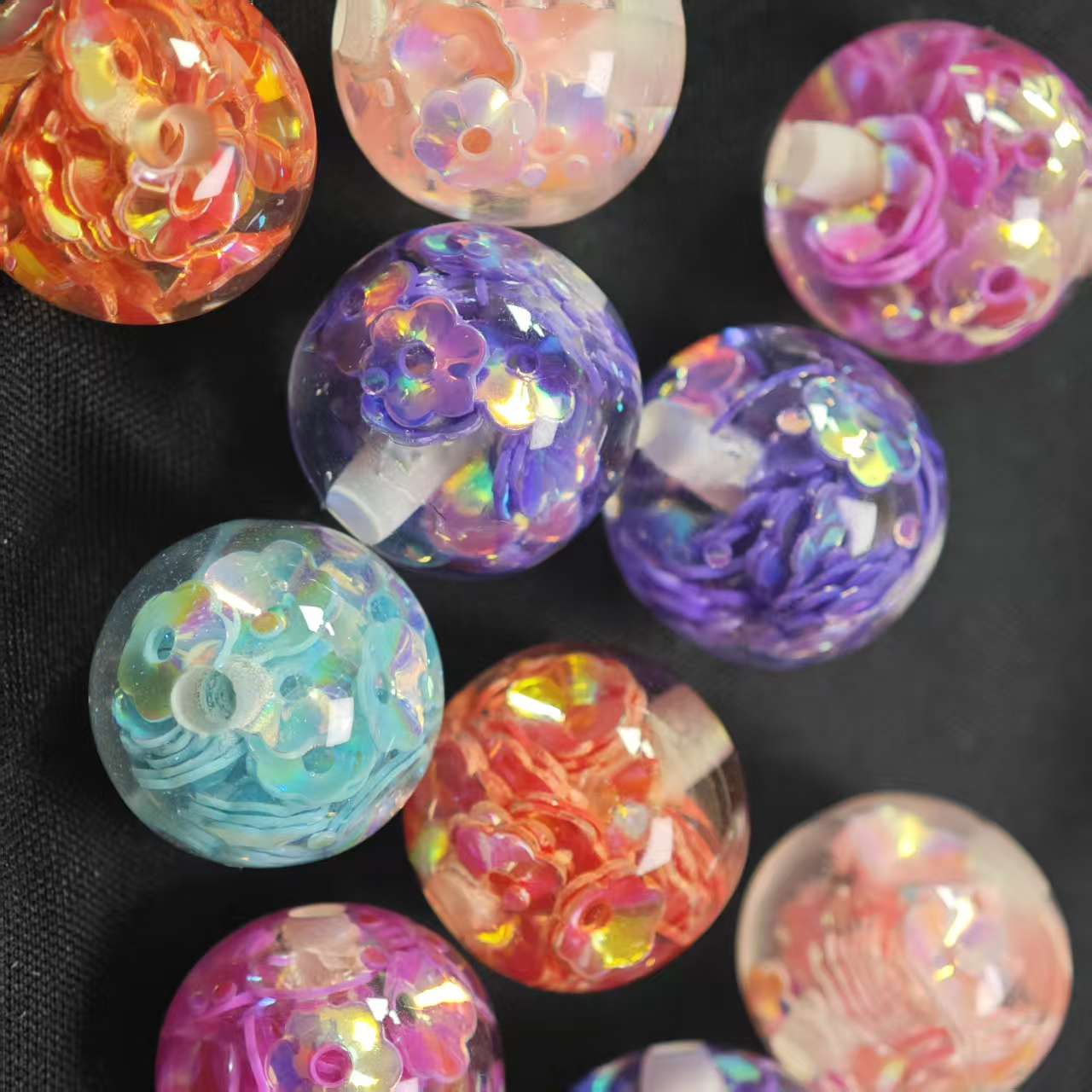 E009【10pcs】 16mm resin beads