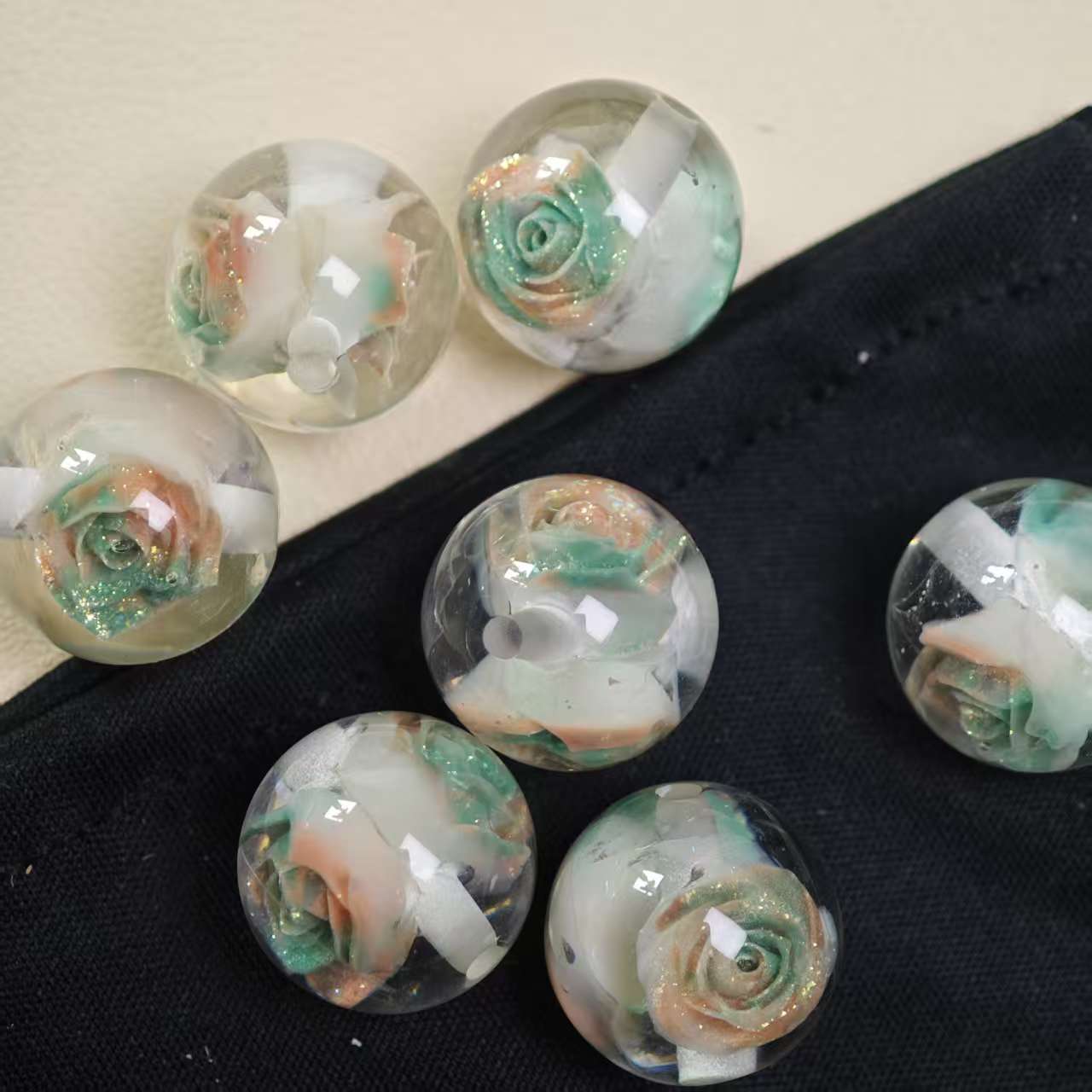 E054【5pcs】 16mm resin beads