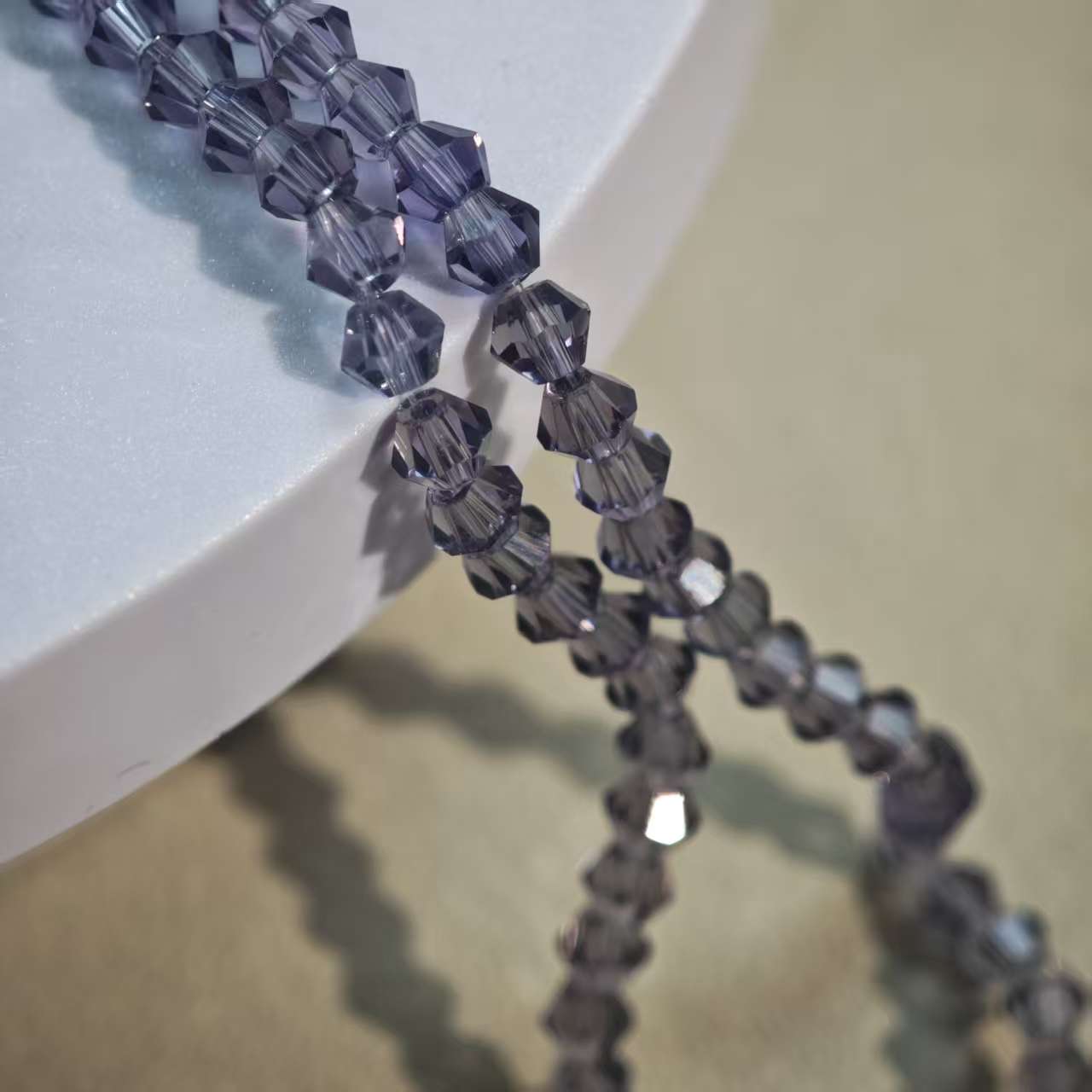 G048【2string】4.4mm resin beads