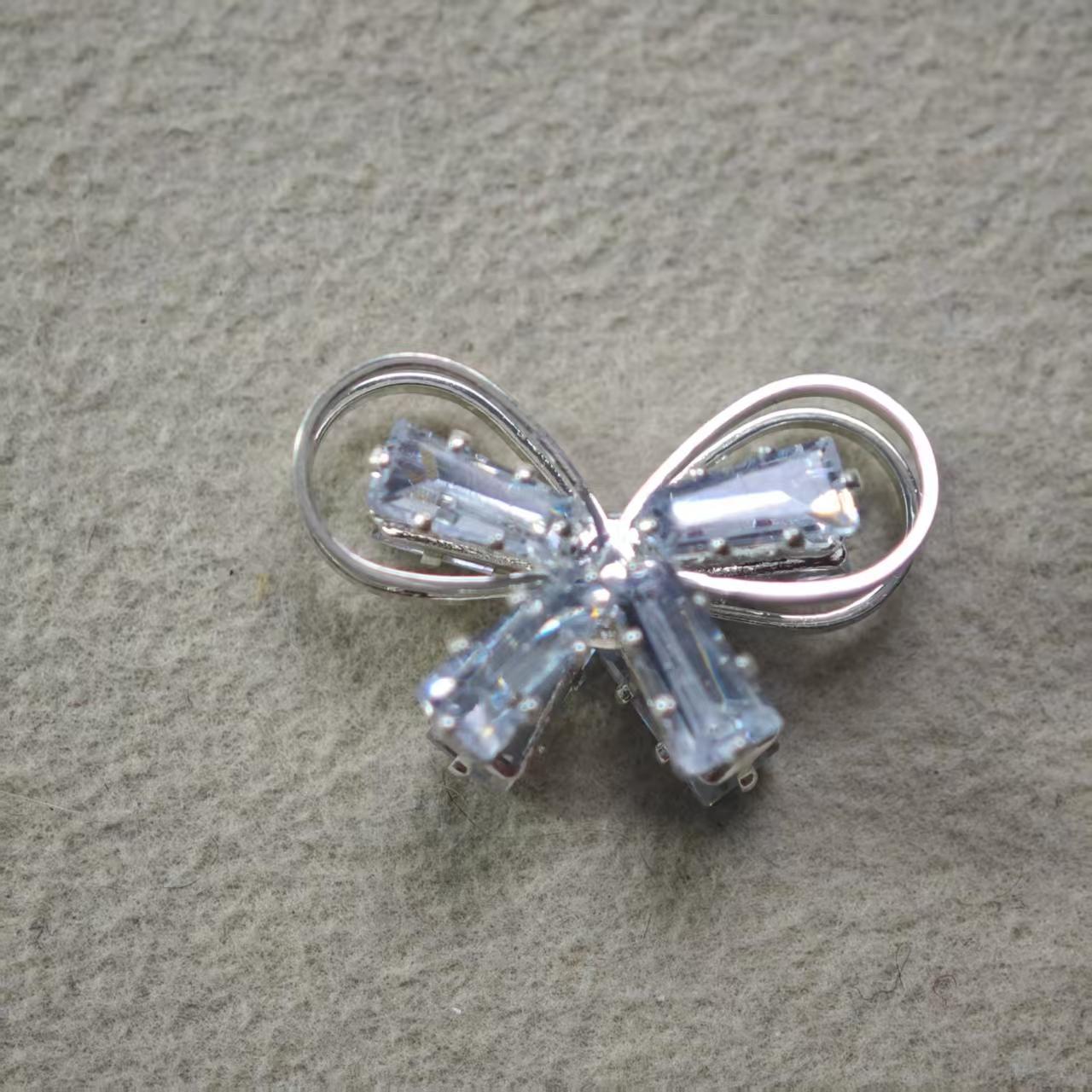 A022【1pc】 Zircon