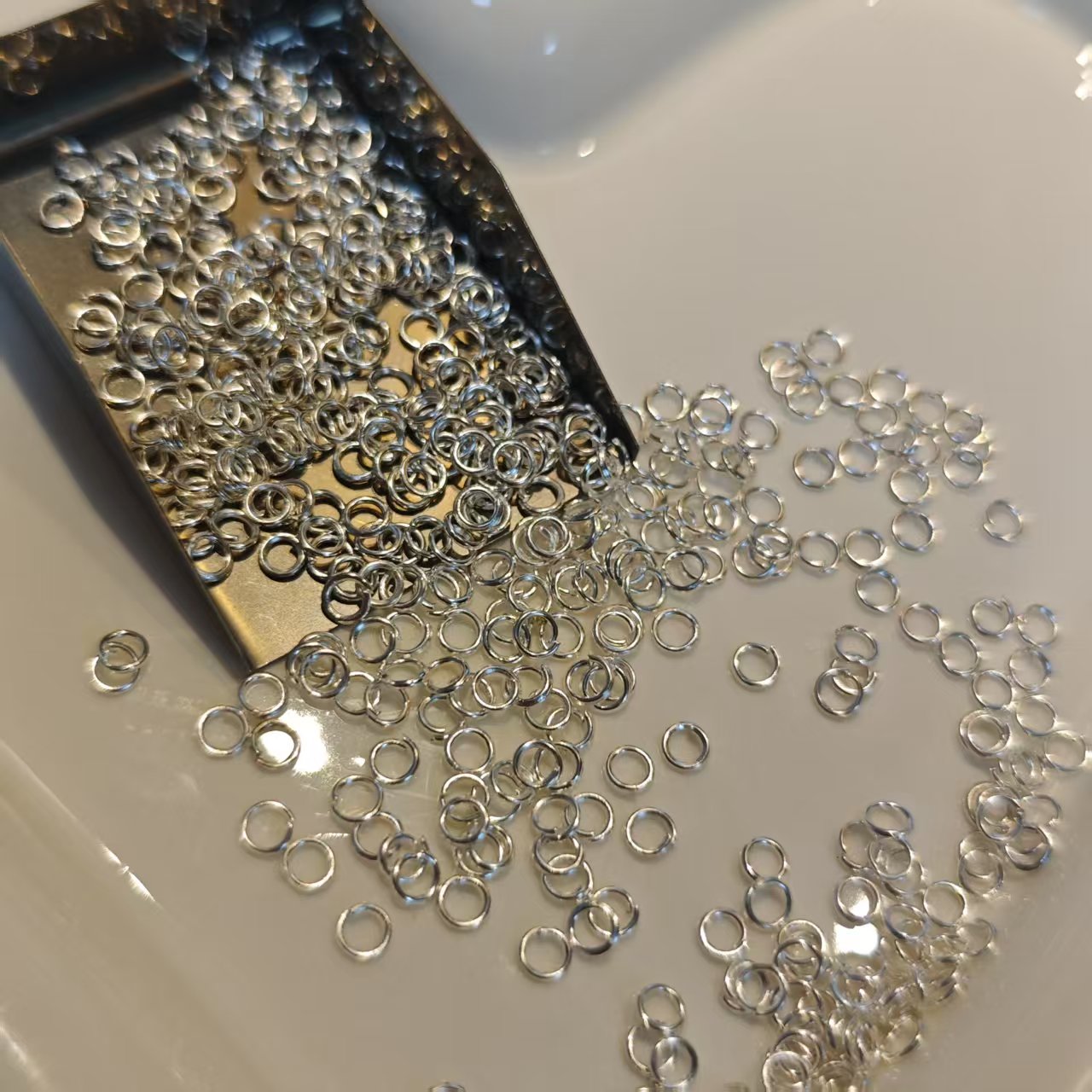 AJ163【500pcs 4mm Silver Spacer Beads for Jewelry Making