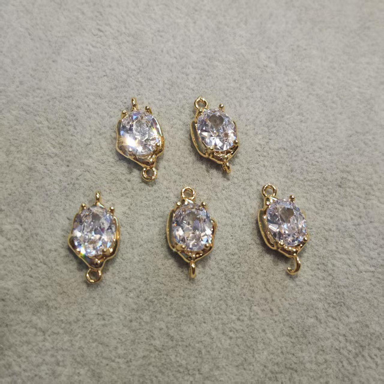 AJ256 【pcs 15mm Zircon Pendants - Sparkling Crystal Charms for Necklace DIY