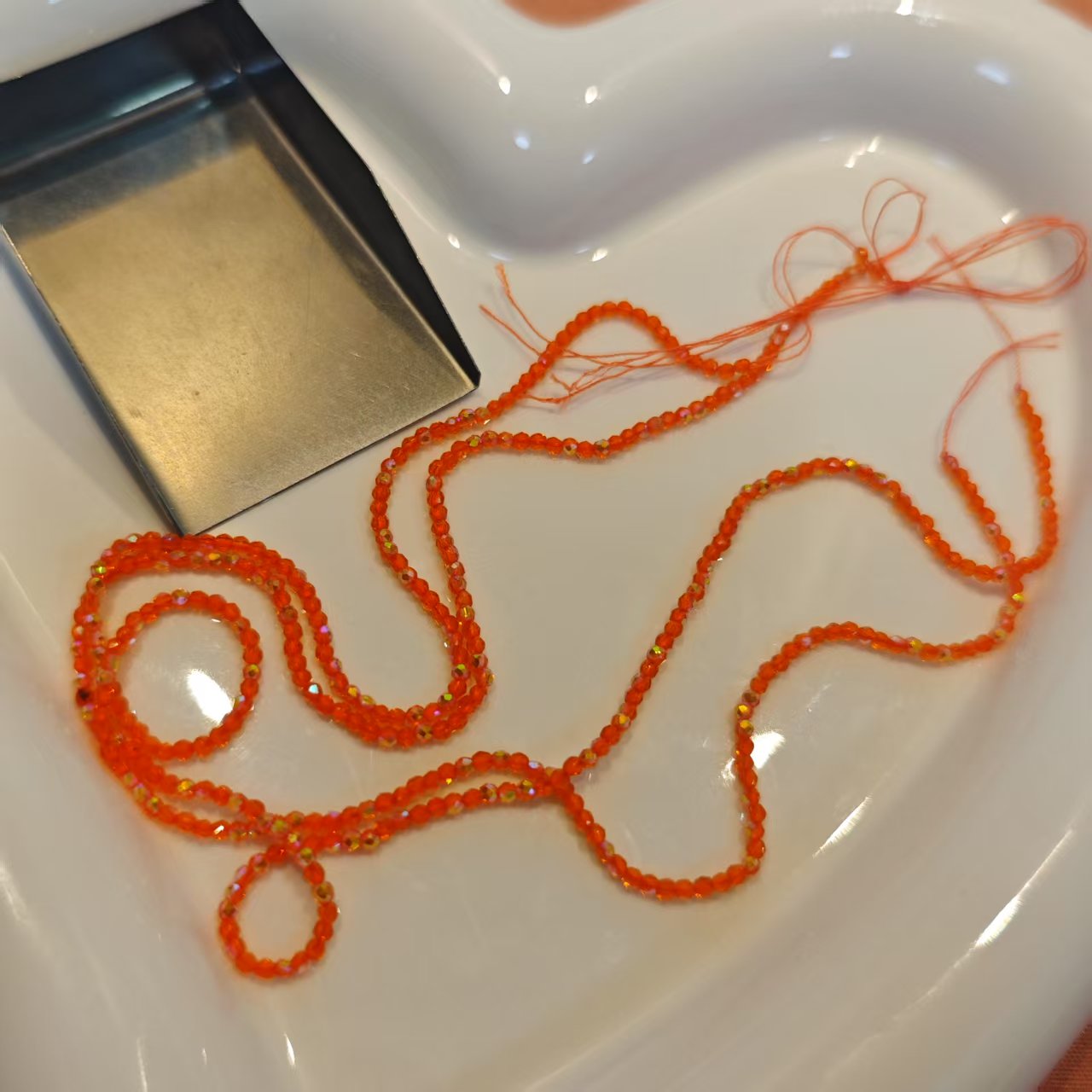 AJ153【1mm Orange Seed Beads