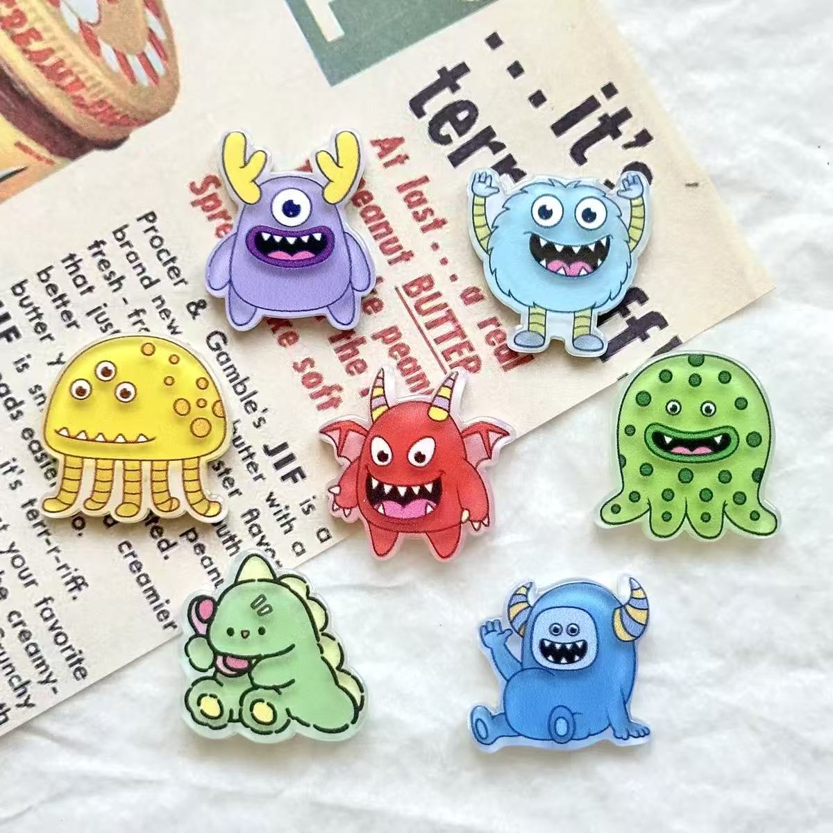 Yv089【presale】Little Monster Acrylic