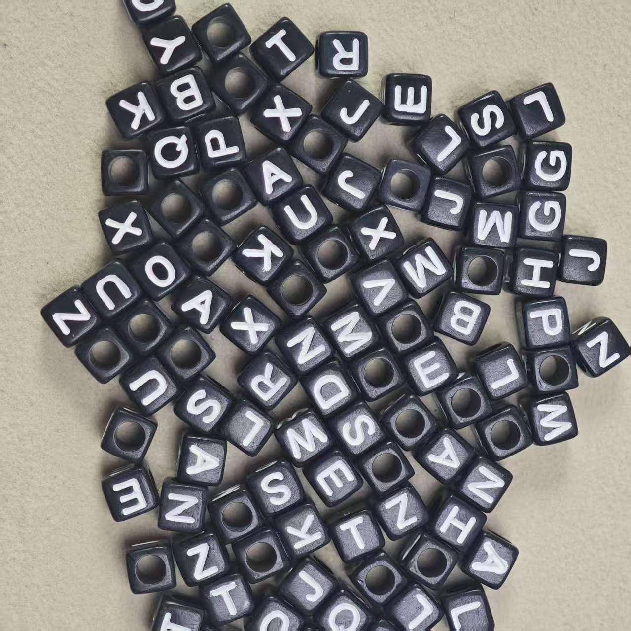 H028【100PCS】 5.9mm beads