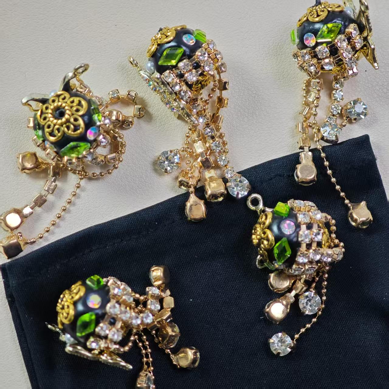 M017【2pcs】 7.6mm Alloy beads