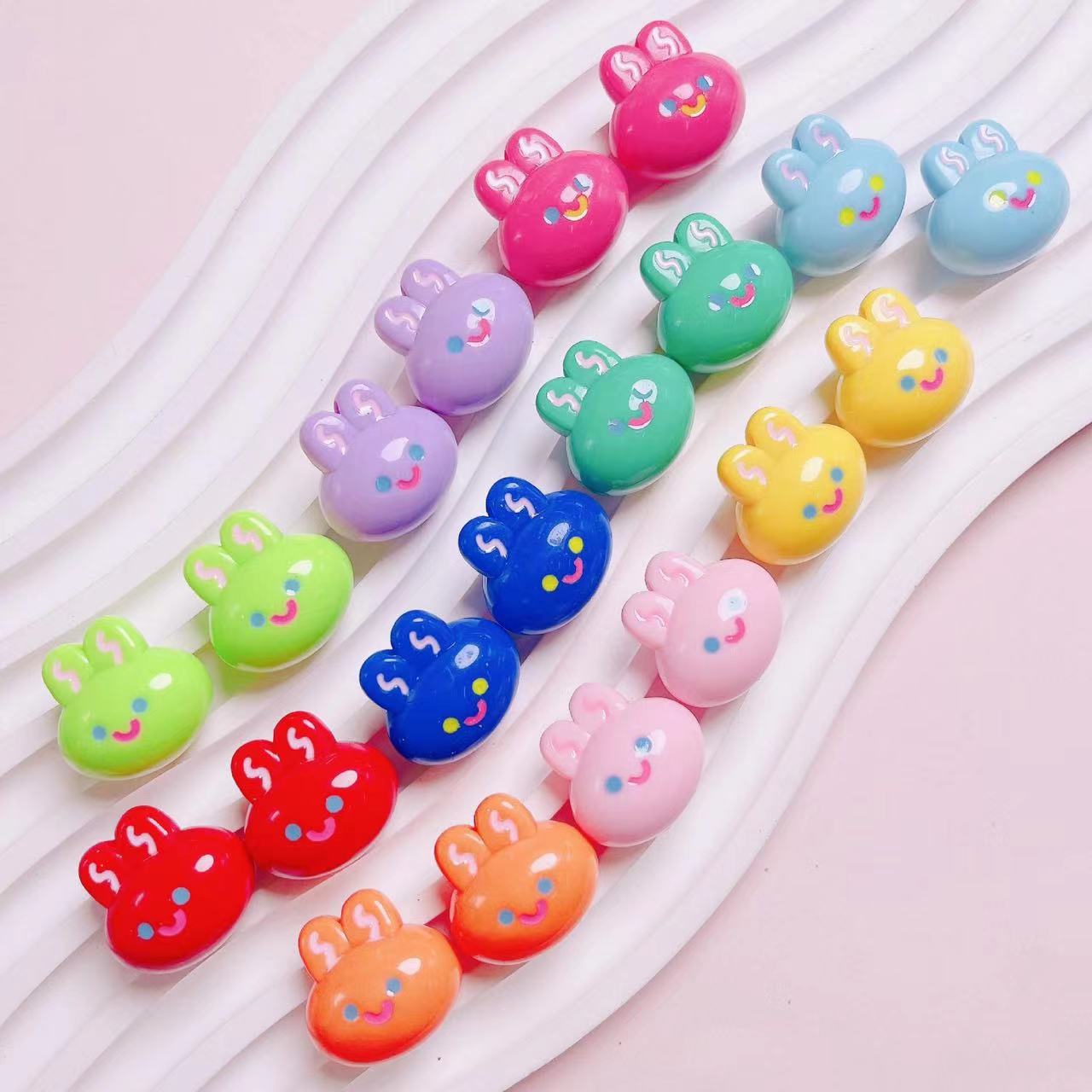 A0555 Smiling Rabbit beads(PRE-SALE)
