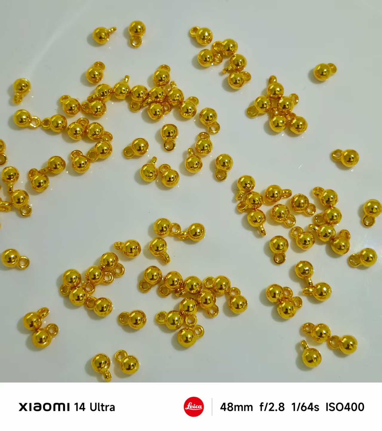 AJ416  50pcs 4mm Small Round Bead Pendants（Gold）