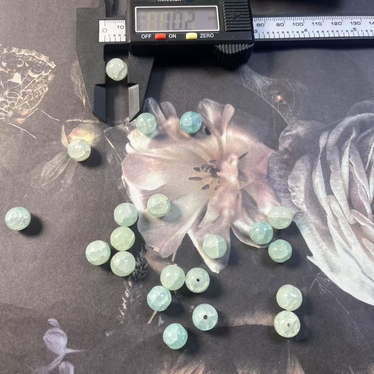 新056【20pcs】10mm glass Bead