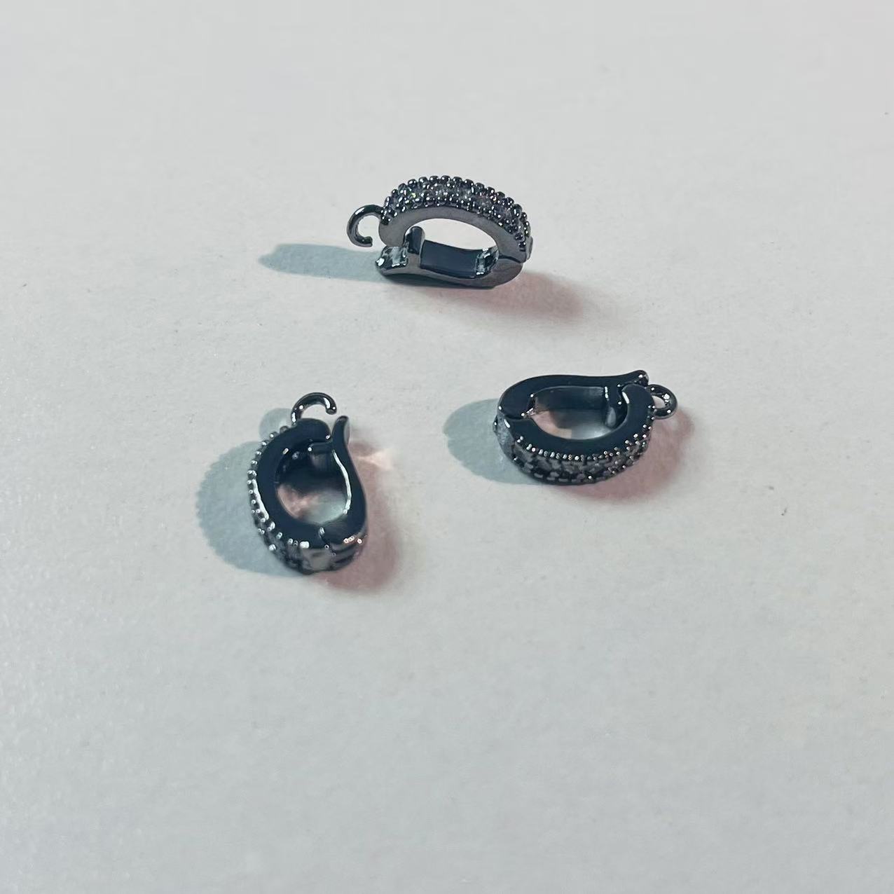 J137 【Ready stock】 black pendant clasp