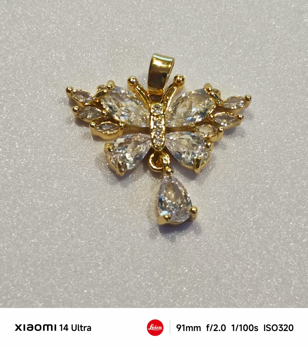 AJ374【Delicate Butterfly Pendant Charm - Elegant Jewelry for Necklace, Bracelet DIY