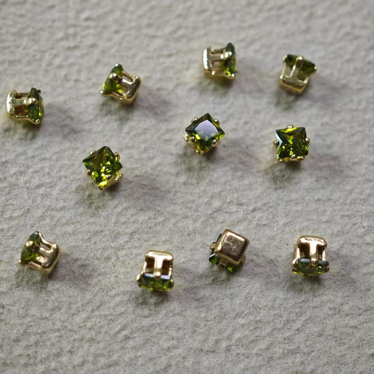 A034【25pcs】 Zircon