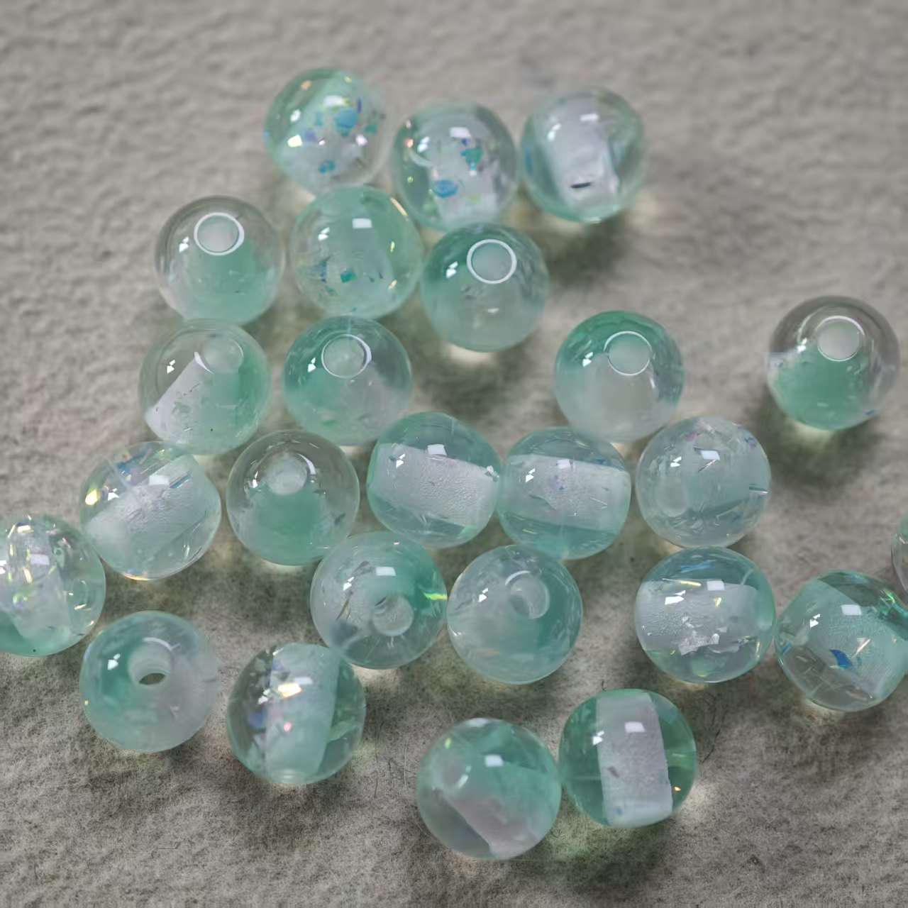 D002【25pcs】 6mm resin beads