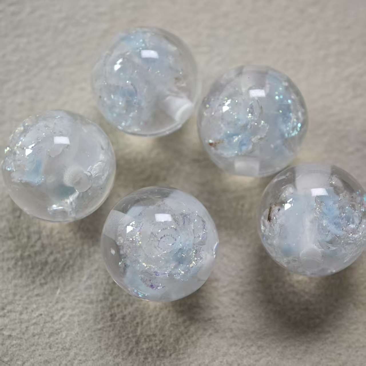 E001【5pcs】 16mm resin beads
