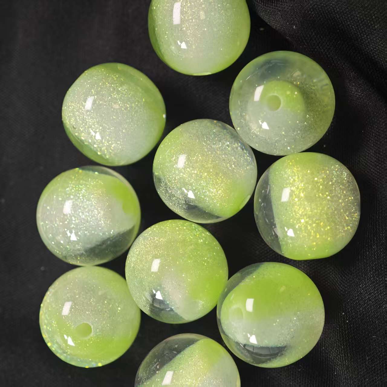 E034【10pcs】 16mm resin beads