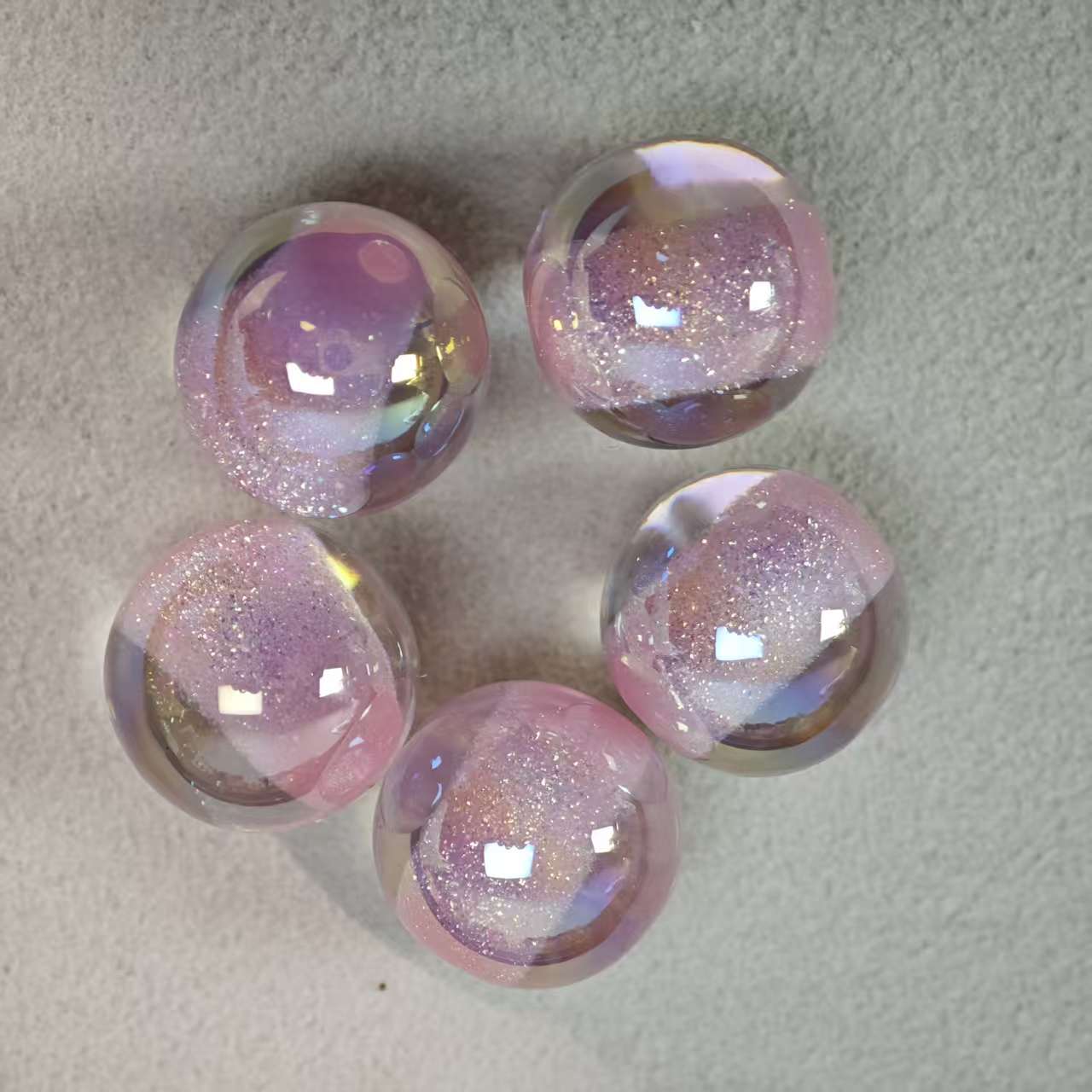 E104【5pcs】 16mm resin beads