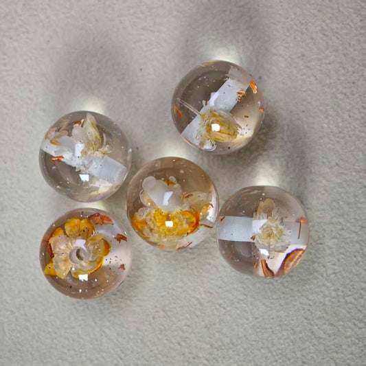 E107【5pcs】 16mm resin beads