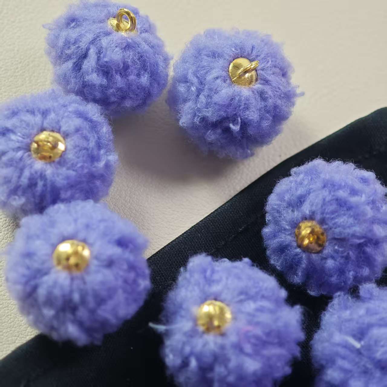 H041【10pcs】16mm fluffy beads