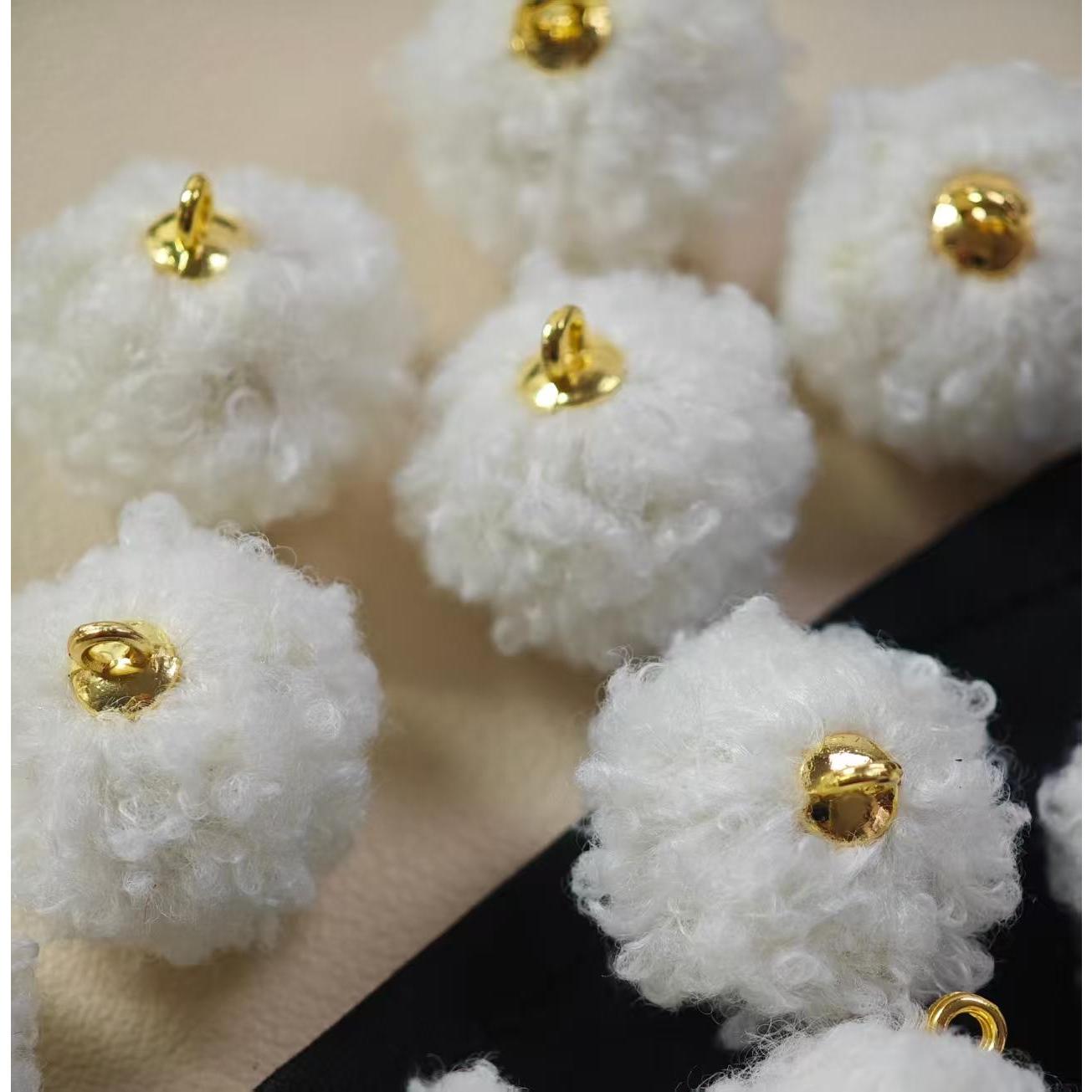 H043【10pcs】16mm fluffy beads