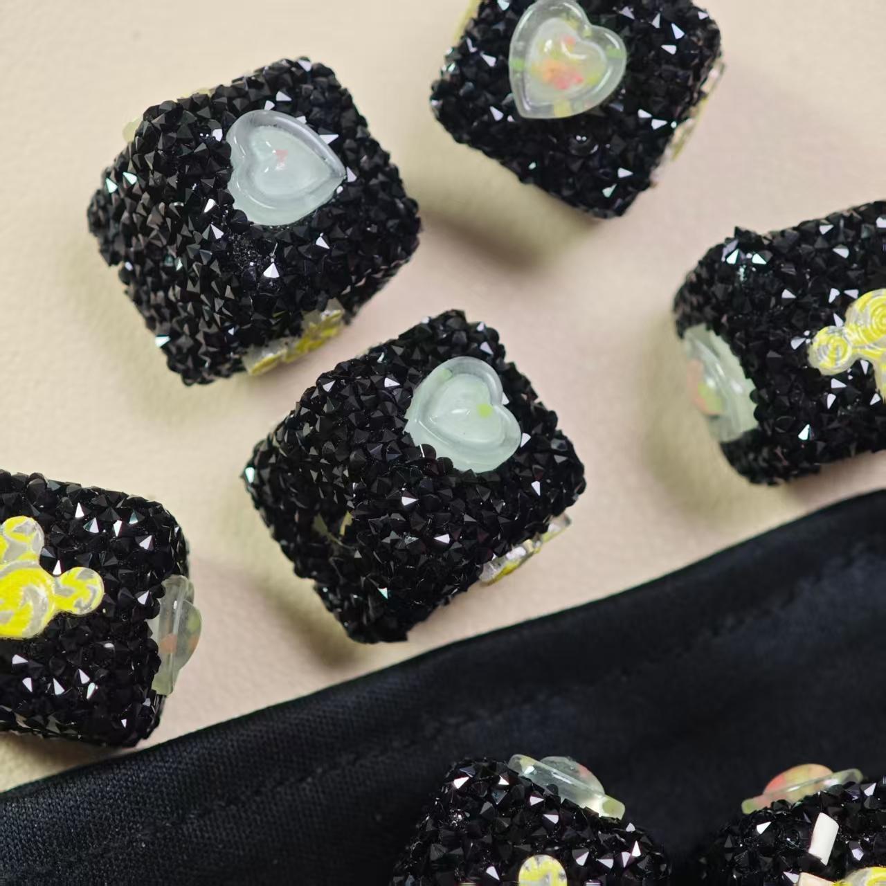 M004【1pcs】 Alloy beads