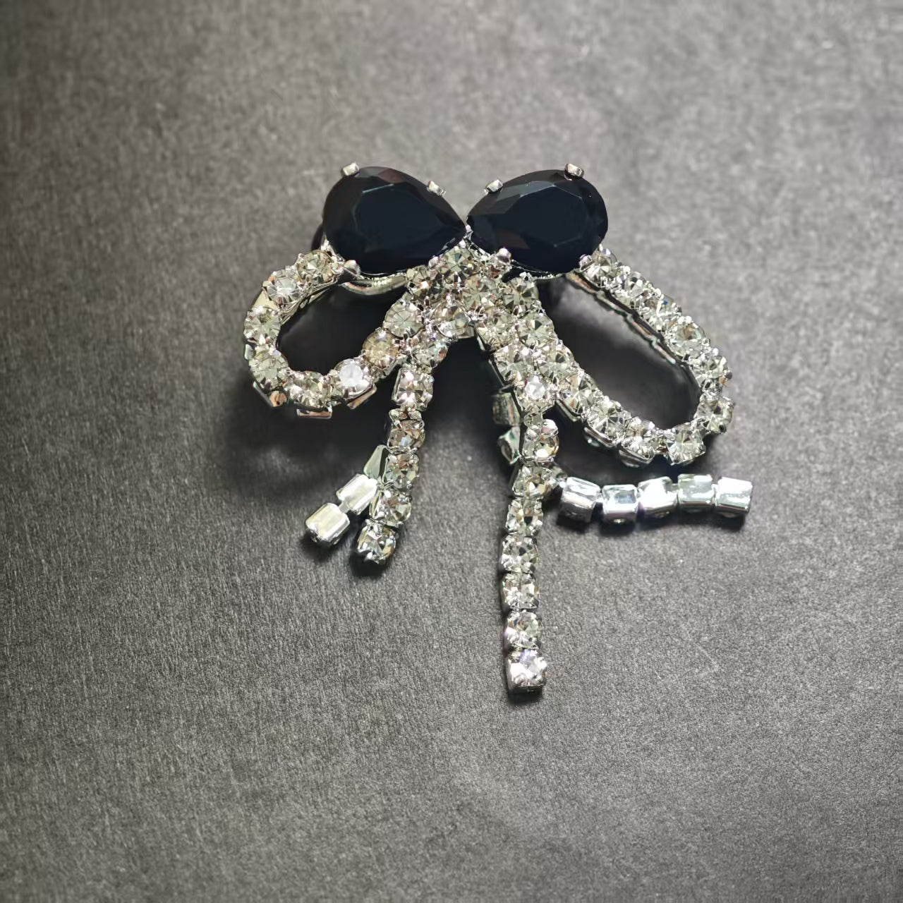 新025 2pcs Bead Charms