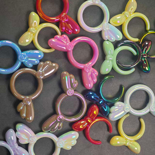 新002 【16 Pcs】 Acrylic Beads in 47mm & 25.2mm (Bow & Wing Shapes)