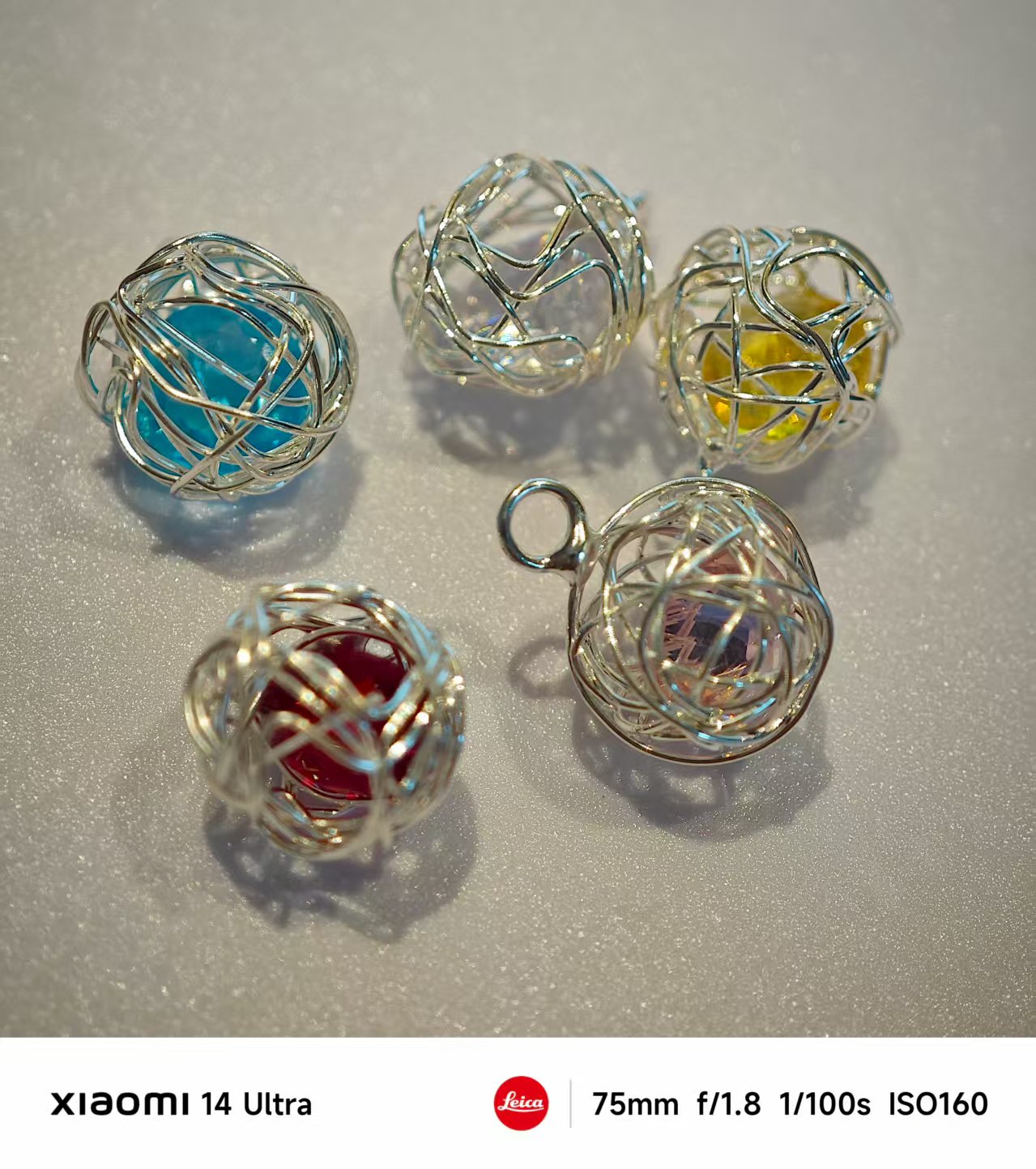 AJ392 5pcs/ 3D  Beads Featuring Cubic Zirconia Centers