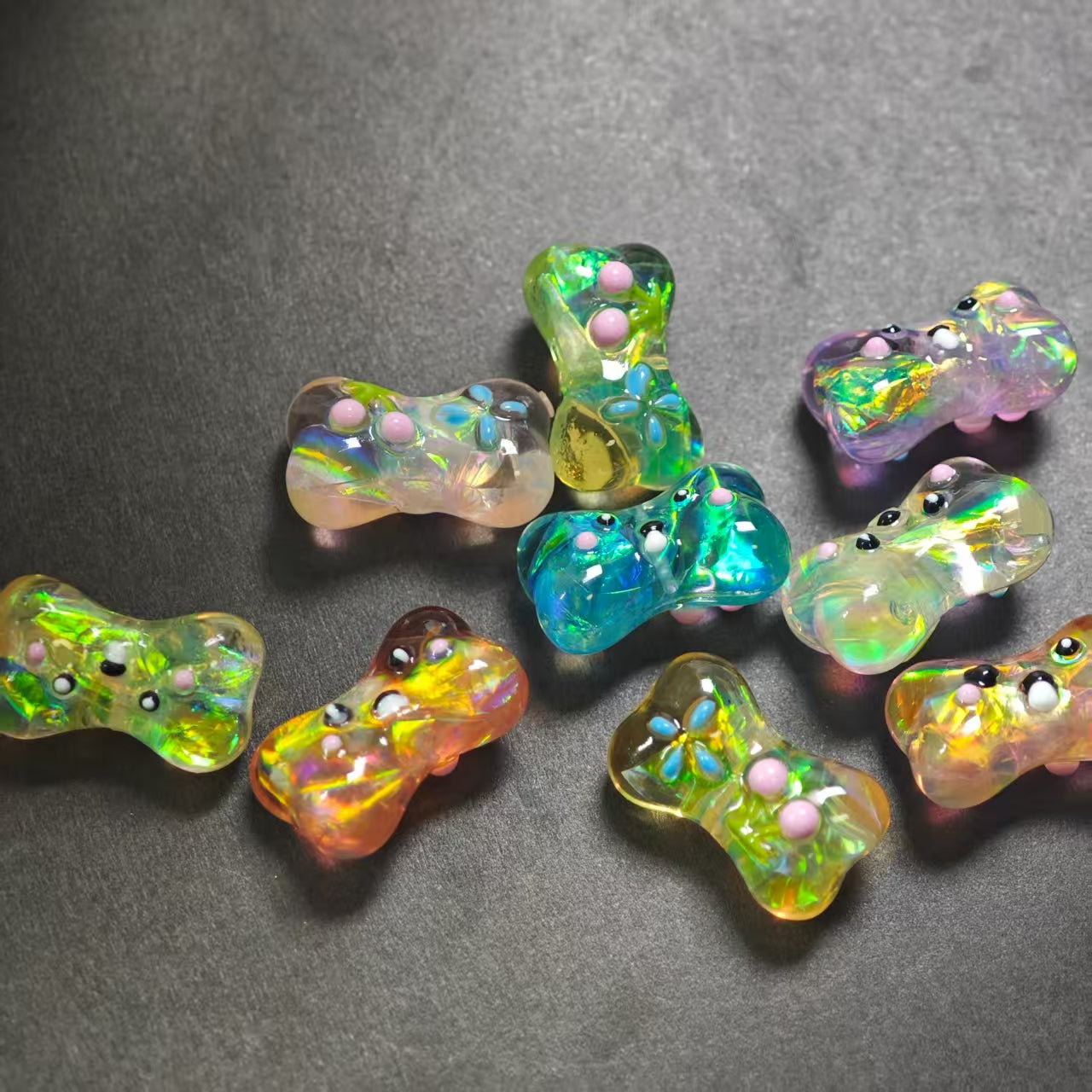 新030 2pcs -17.6*10.7mm Beads Made with Korean Adhesive